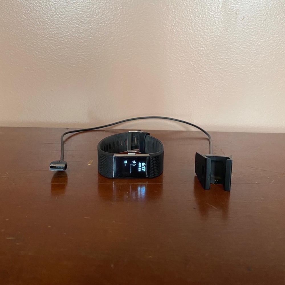 Fit bit - Picture 2 of 2
